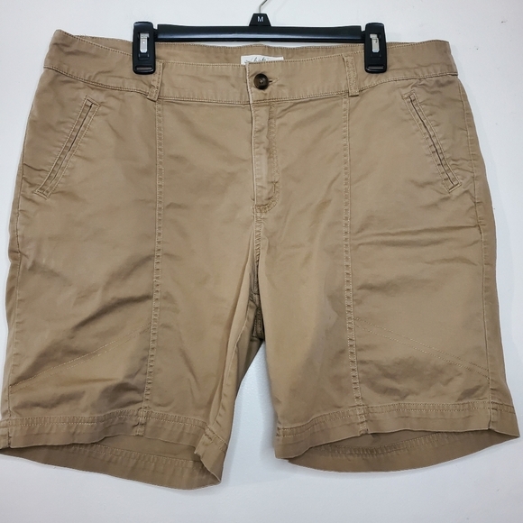 Woolrich Womens Khaki Shorts 7" Size 16 - Picture 1 of 12